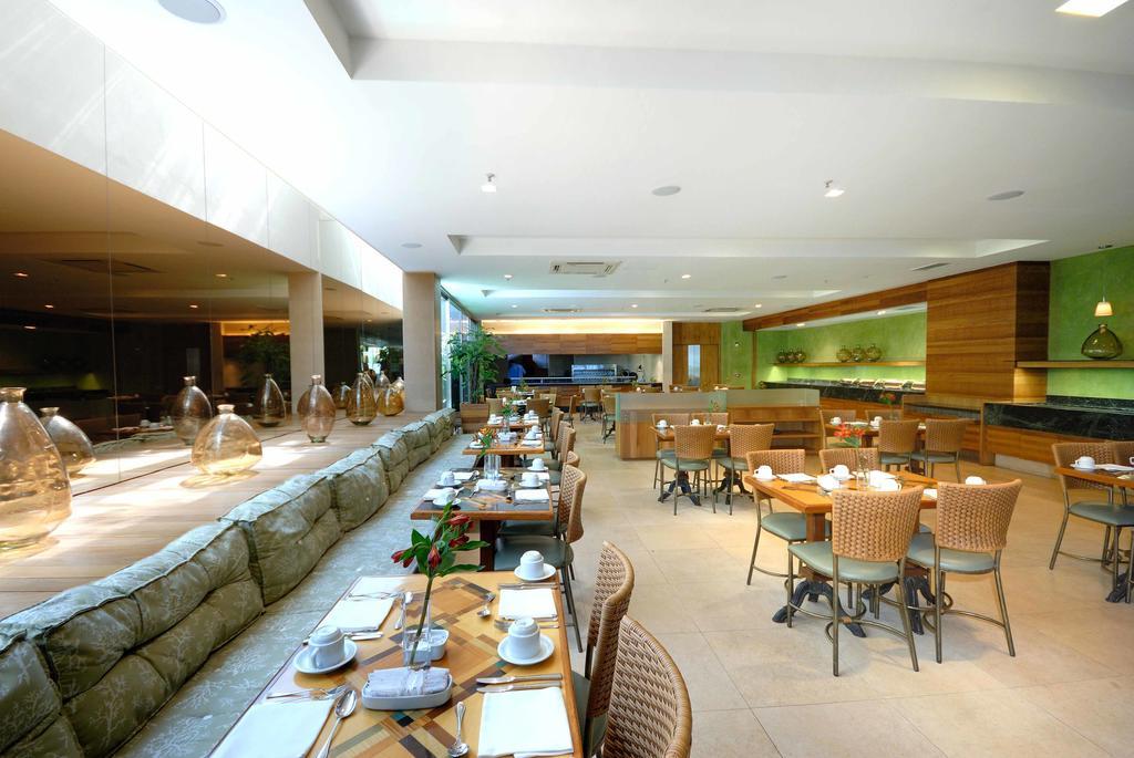 Pullman Rio De Janeiro Sao Conrado Hotel Exterior photo The interior of the restaurant