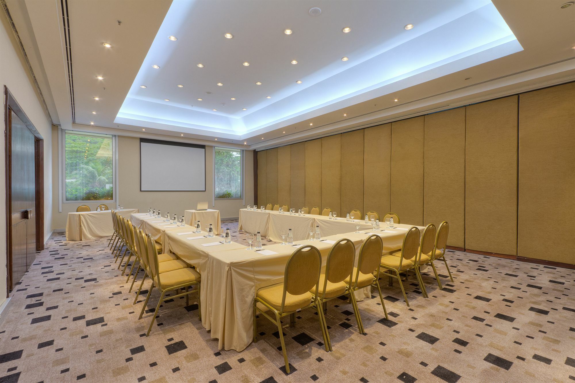Pullman Rio De Janeiro Sao Conrado Hotel Exterior photo Meeting room